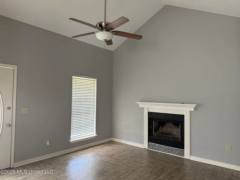 3606 Harle St — Photo 2