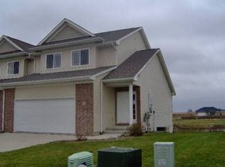 12 S Park Ridge Rd, North Liberty, IA 52317