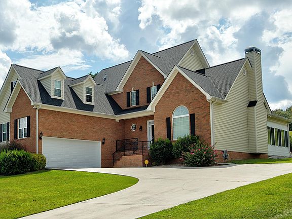 2nd image of 65 Thorncrest Dr