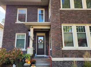 841 1/2 S State St, Springfield, IL 62704