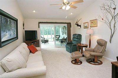 5th image of 2114 Petoskey Dr