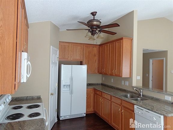 3rd image of 8538 Appledale Dr