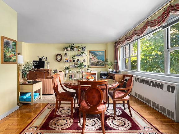 2nd image of 345 W 58th St #5MY