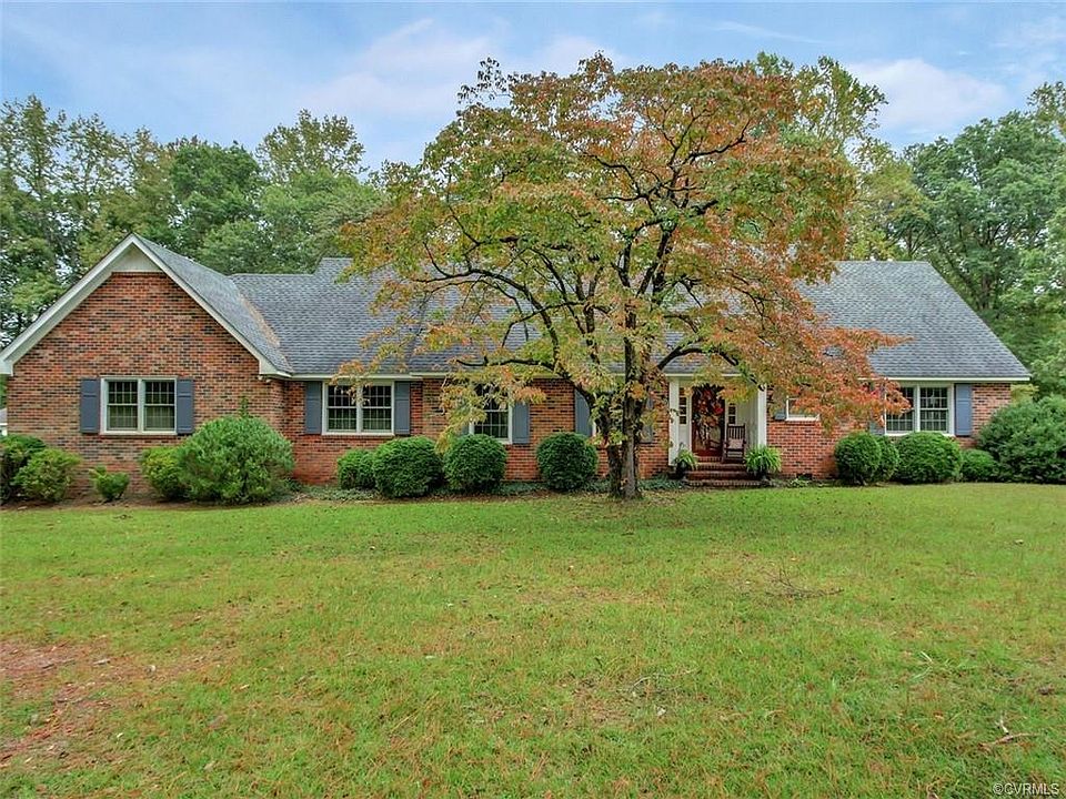 1st image of 523 Jasper Ln