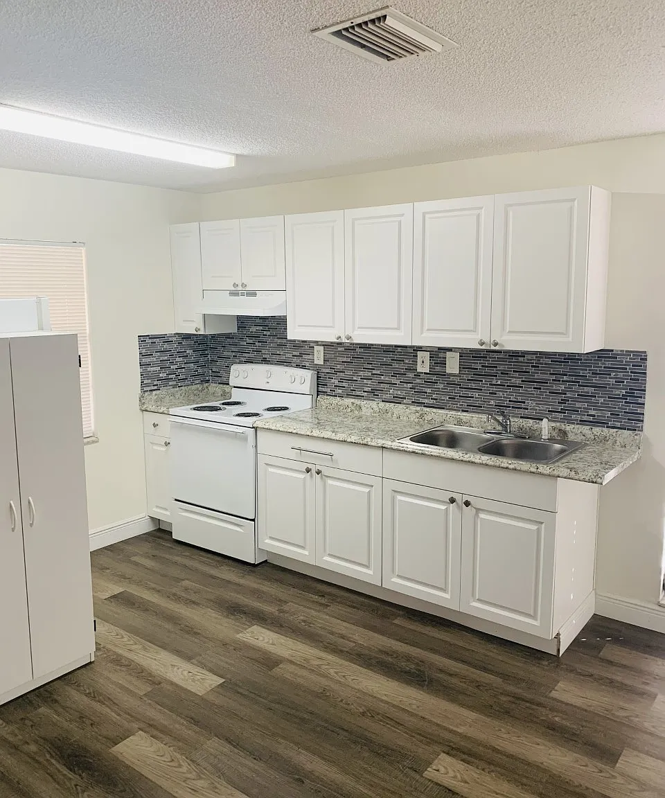 140th Ave N, Largo — Photo 1