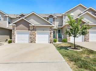 223 Pointe Ln, Raymore, MO 64083
