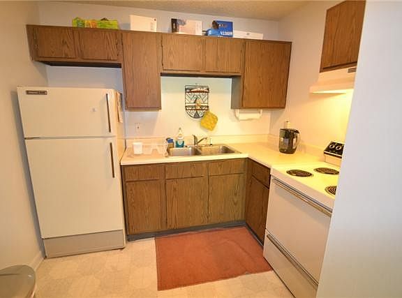 5th image of 1901 18th Ave S APT 206