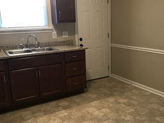 4th image of 624 R S Bradley Blvd APT B