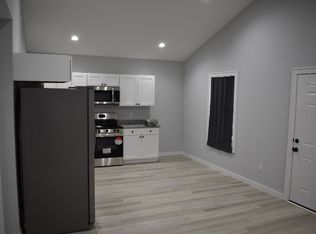 1310 E Lauderdale St, Tullahoma, TN 37388