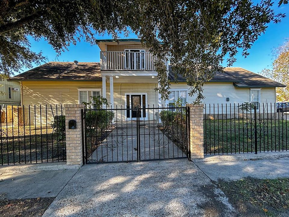 609 N Adams St, Beeville, TX 78102 MLS 112964 Zillow