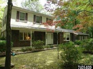 1893 Deamerlyn Dr, York, PA 17406