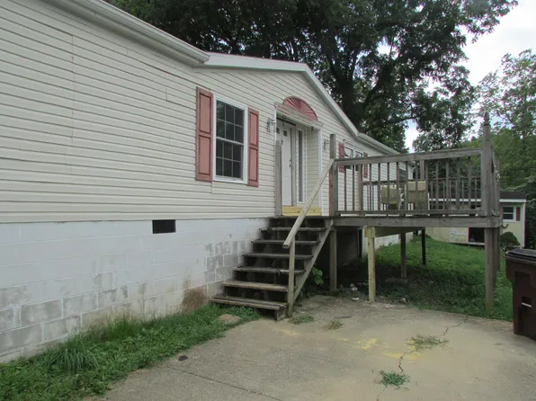 309 E 11th St, Millersburg, KY 40348