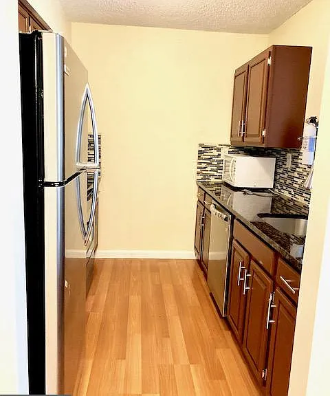 513 Aspen Dr — Photo 5