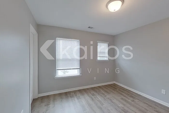 109 Saint Matthew Way — Photo 12