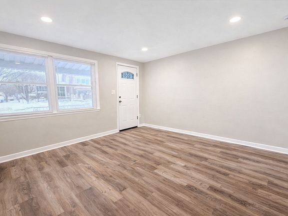 3rd image of 148 Carver Rd