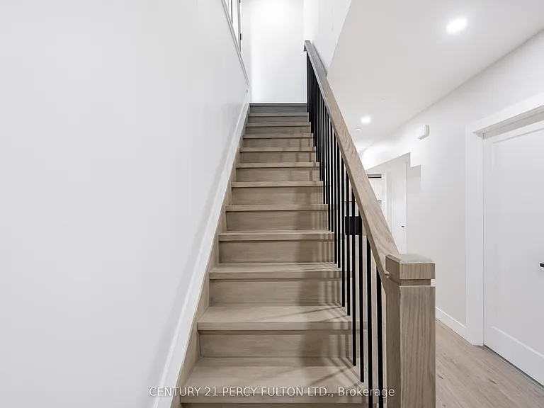 13 McKayfield Rd — Photo 7