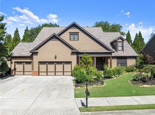 2912 Perimeter Cir, Buford, GA 30519
