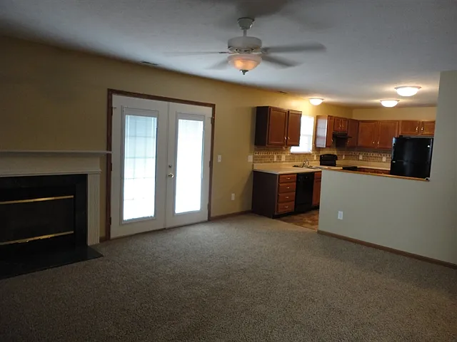 755 Mallory Pkwy — Photo 4