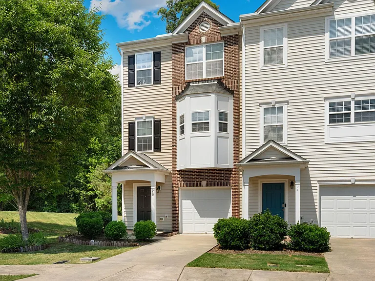 26 Mulberry Ct — Photo 1