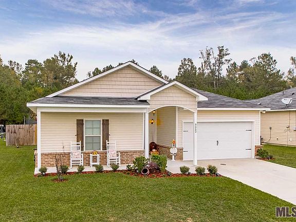 3rd image of 9453 Mandeville Dr