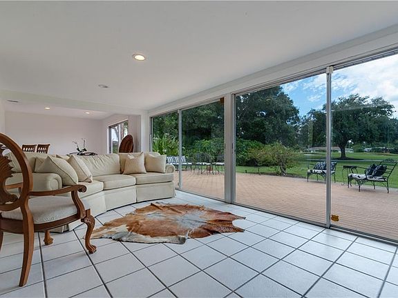 5th image of 550 Magellan Dr