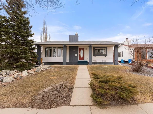 6609 N Enevold Dr, Camrose, AB T4V 3J9