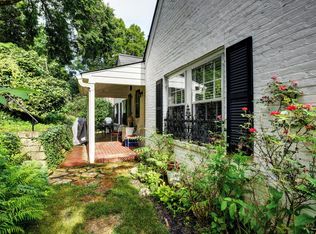 2504 Cross Hill Rd, Louisville, KY 40206