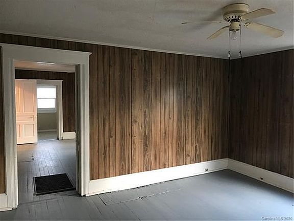 2nd image of 610 Davie Ave APT B