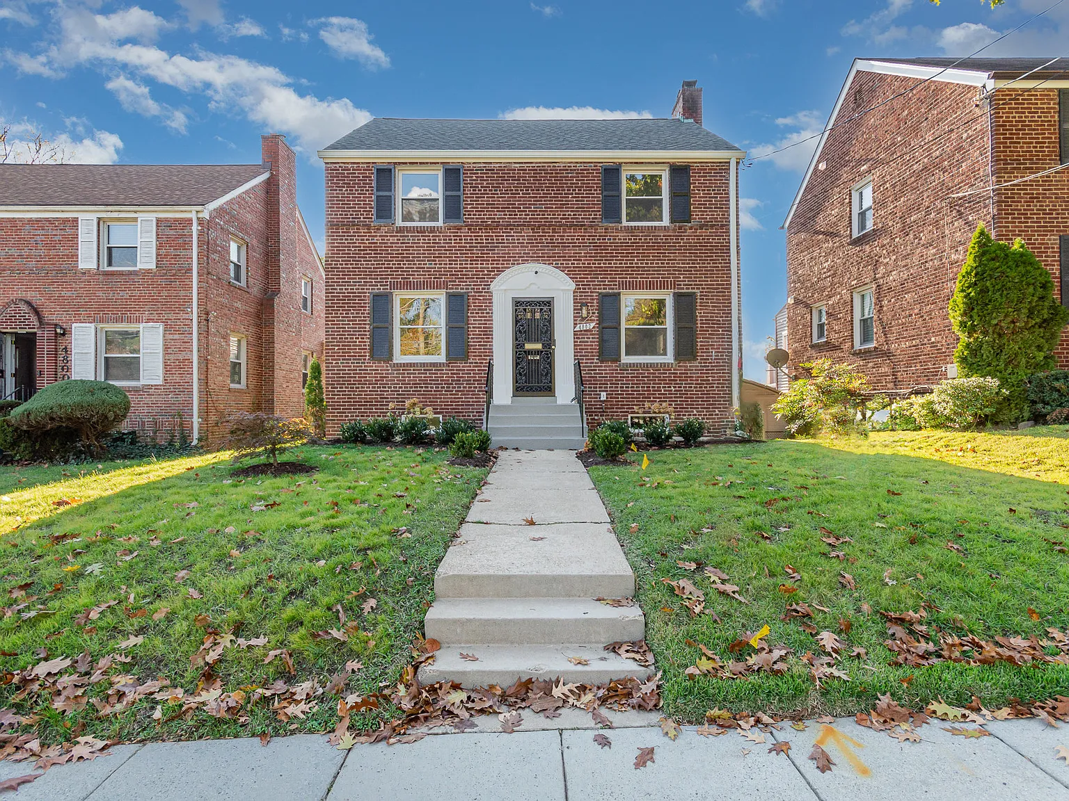 4 bed, 3.5 bath, 2420 sqft, $7,000 — Photo 1