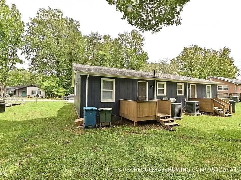 1119 Grady St — Photo 22