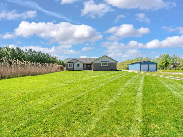 8051 Short Cut Rd, Fair Haven, MI 48023