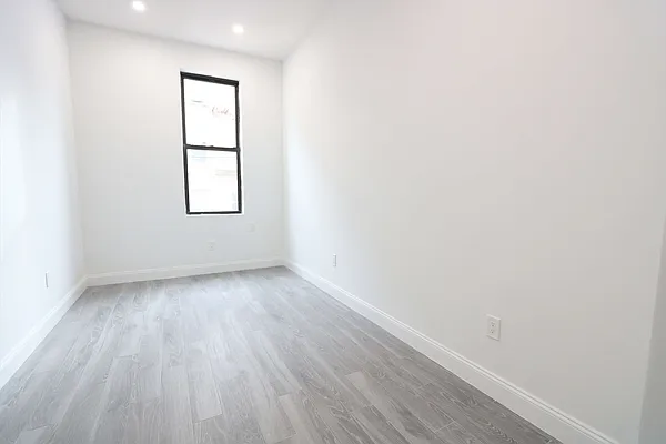 Rented by Empyreal Realty, Inc. | media 5