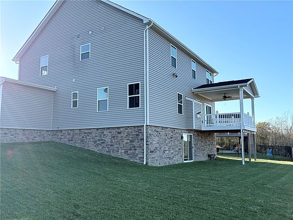 5th image of 3035 Eagle Ridge Dr