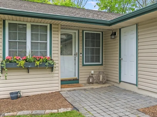 67 Summit Rd, Sparta Twp., NJ 07871