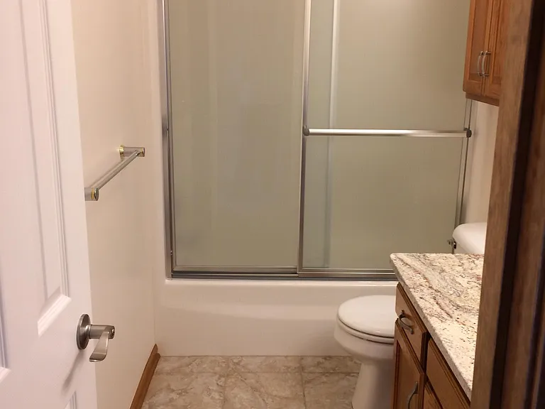 1200 NE Franklin Dr — Photo 22