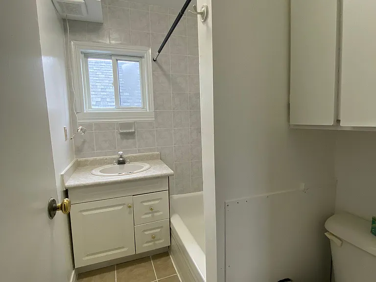 1374 Langlois Ave #1 — Photo 3