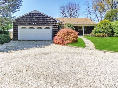 12 Benjamin Place, Locust Valley, NY, 11560