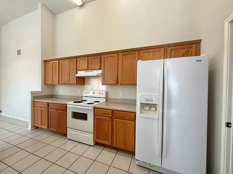4700 Sydney Harbour Ct — Photo 15