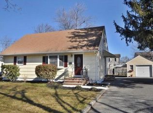 78 Lopez Rd, Cedar Grove, NJ 07009