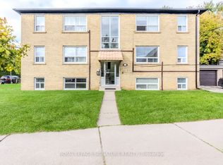 1 Hassard Ave #1, Toronto, ON M4K 3N3