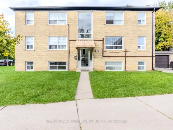 1 Hassard Ave #1, Toronto, ON M4K 3N3