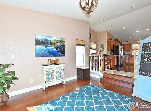 2nd image of 3858 Kenwood Cir
