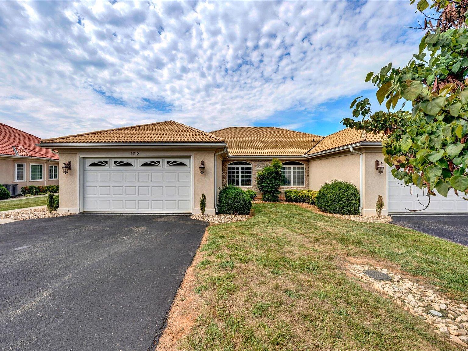 1919 Bridgewater Bay Dr V4, VA 24121 MLS 901662 Zillow