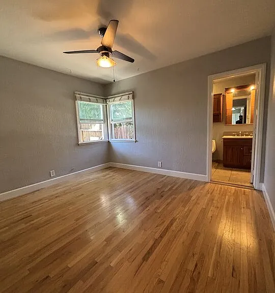 417 N Citrus St — Photo 19