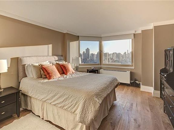 4th image of 201 E 86th St APT 32F