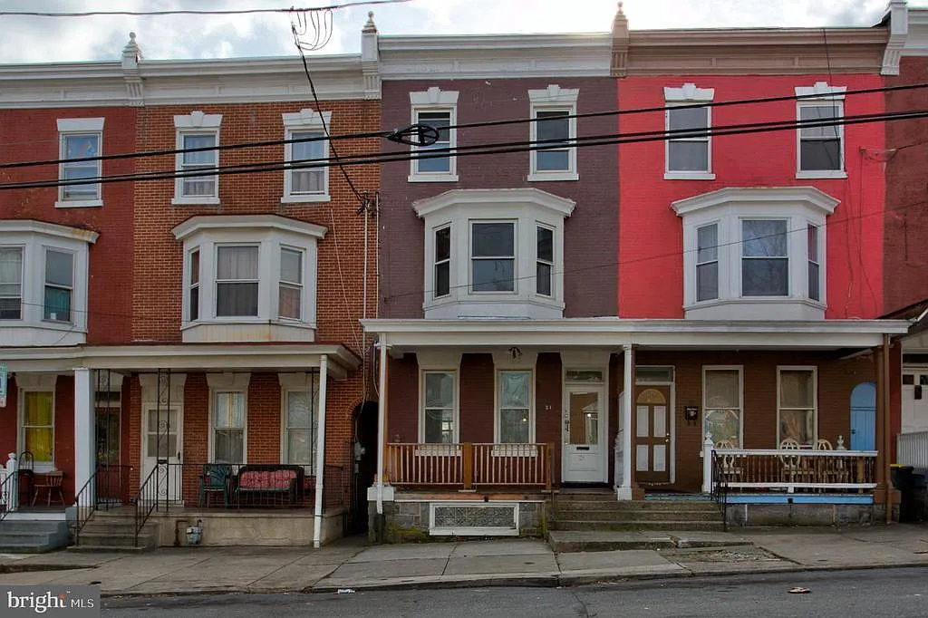 21 Dauphin St photo 1