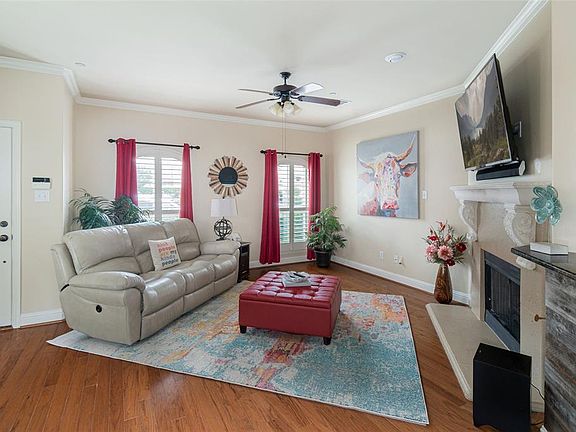 4th image of 1829 Desoto Dr