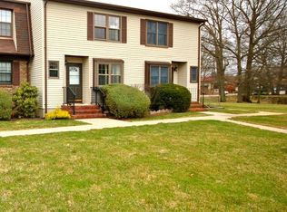 412 Wallace St, Edison, NJ 08817