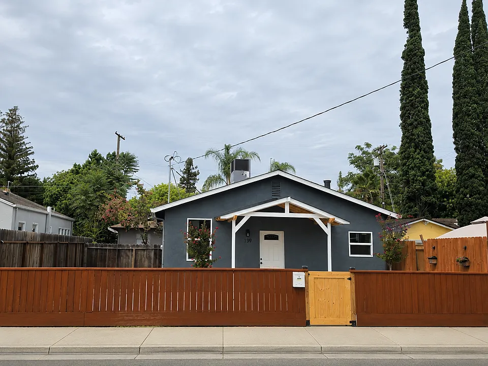 139 Grant St