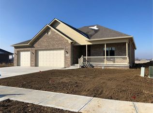 12742 N Commons West Dr, Mooresville, IN 46158